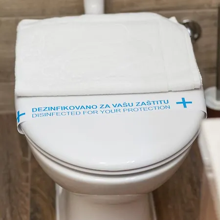 Golden Hill Apartment