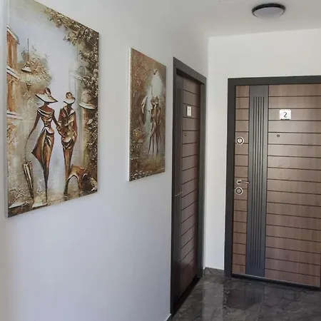 Golden Hill * Vinca (Belgrade)